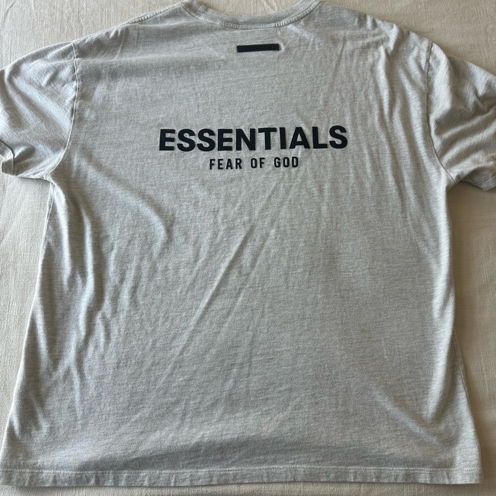 Mens essentials tee